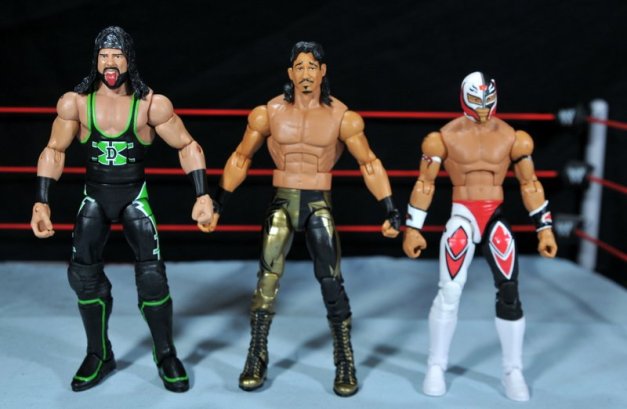 Eddie Guerrero Hall of Fame figure review - scale shot with X-Pac and Rey